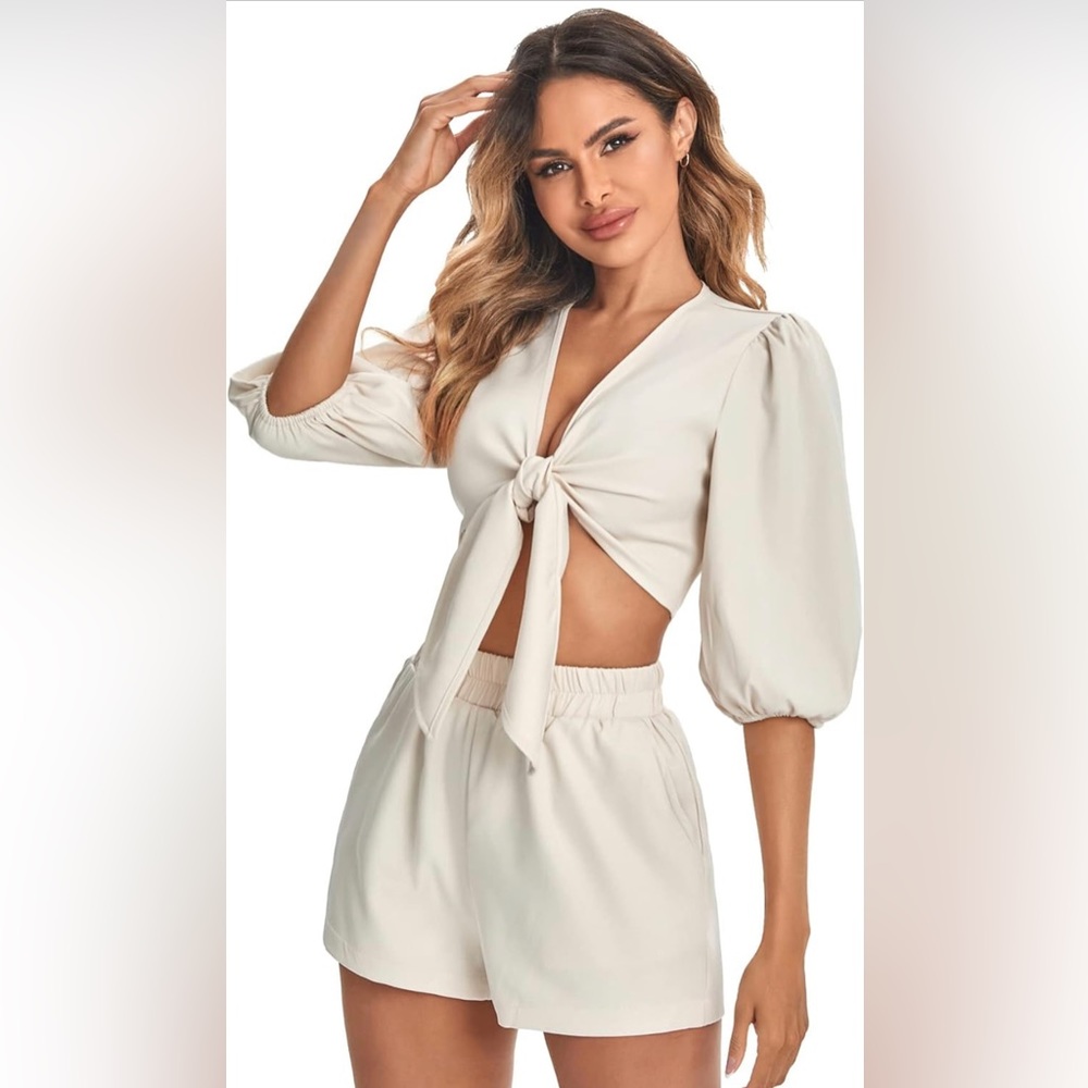 SweatyRocks Women's Summer 2 Piece Outfits Lantern Sleeve V Neck Tie Front Crop - Picture 3 of 8